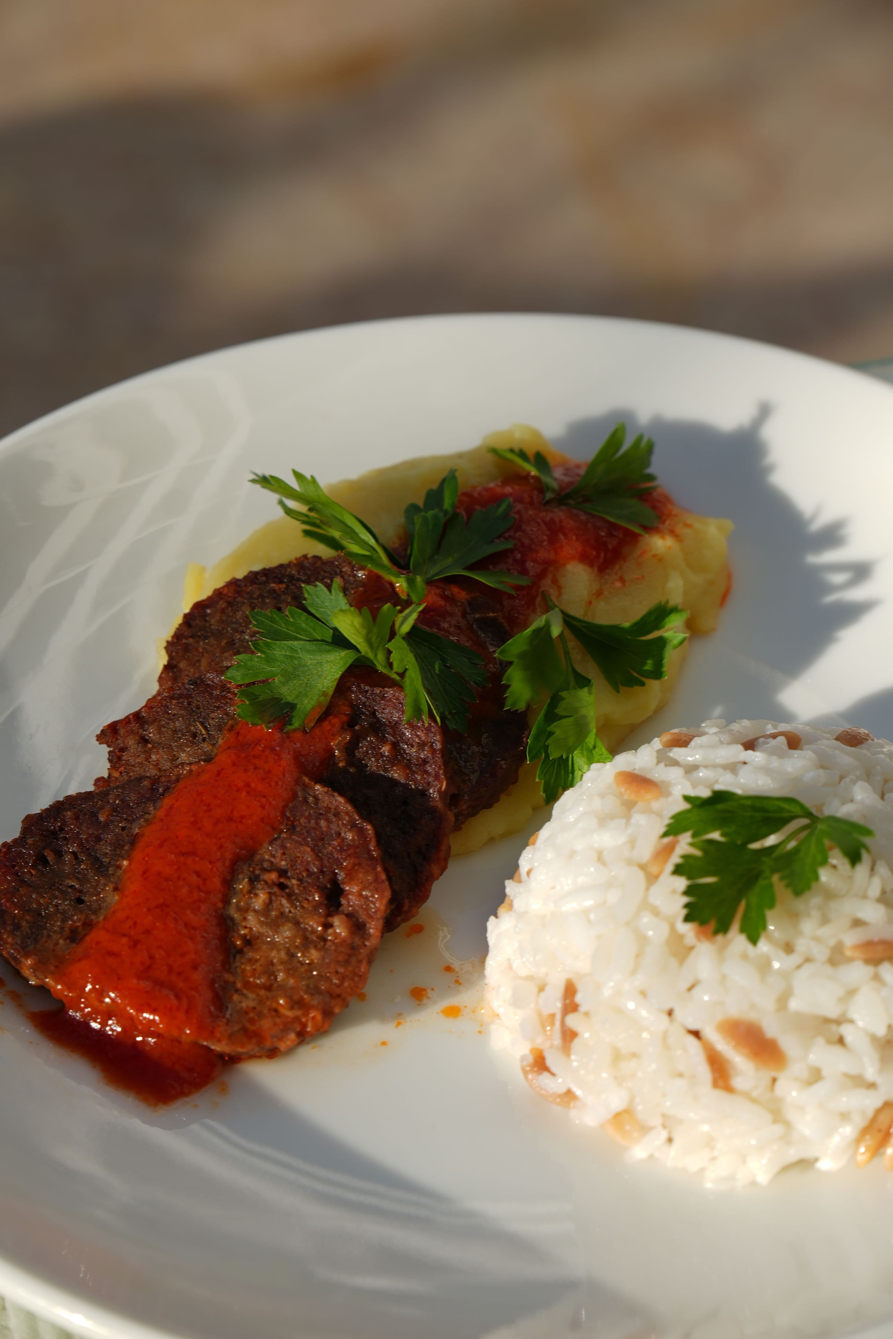 Ćevapi sa Ajvarom