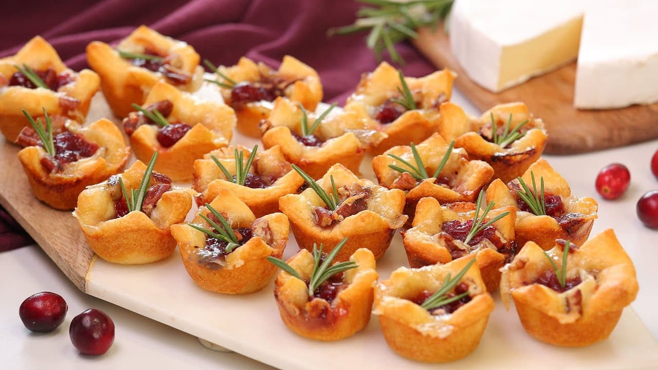 Baked Cranberry Brie Bites