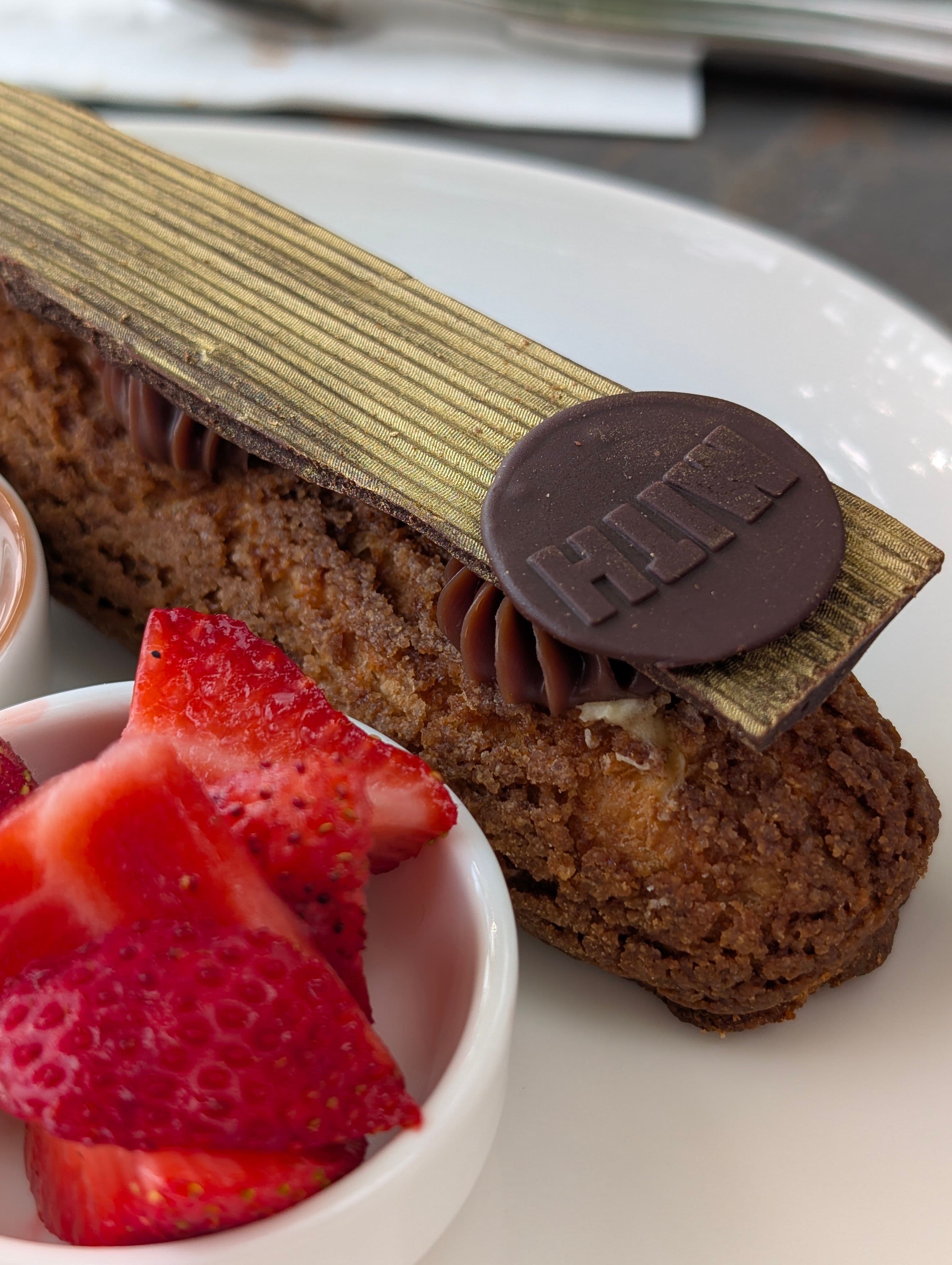 Chocolate Éclair