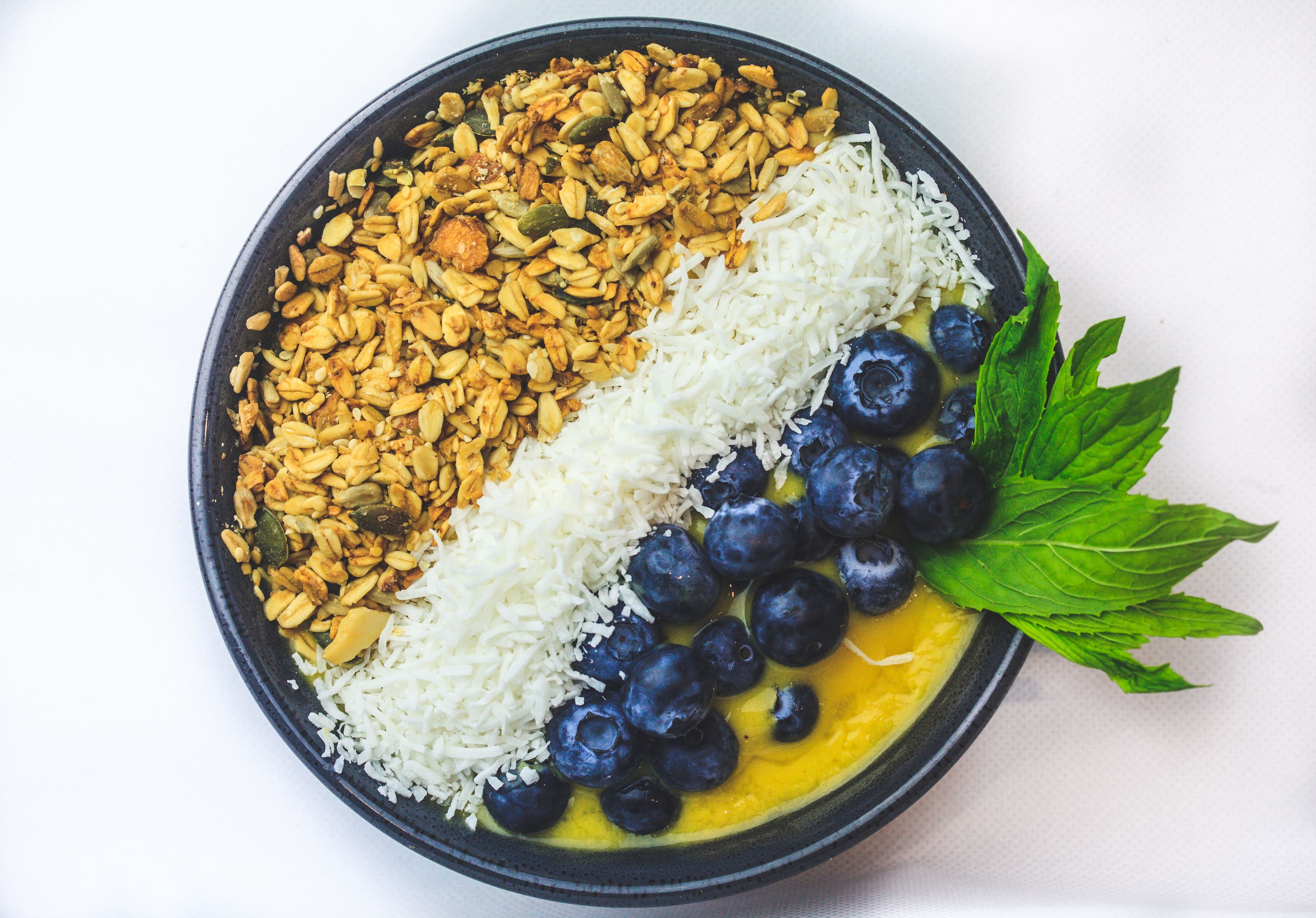 Coconut Mango Overnight Oats