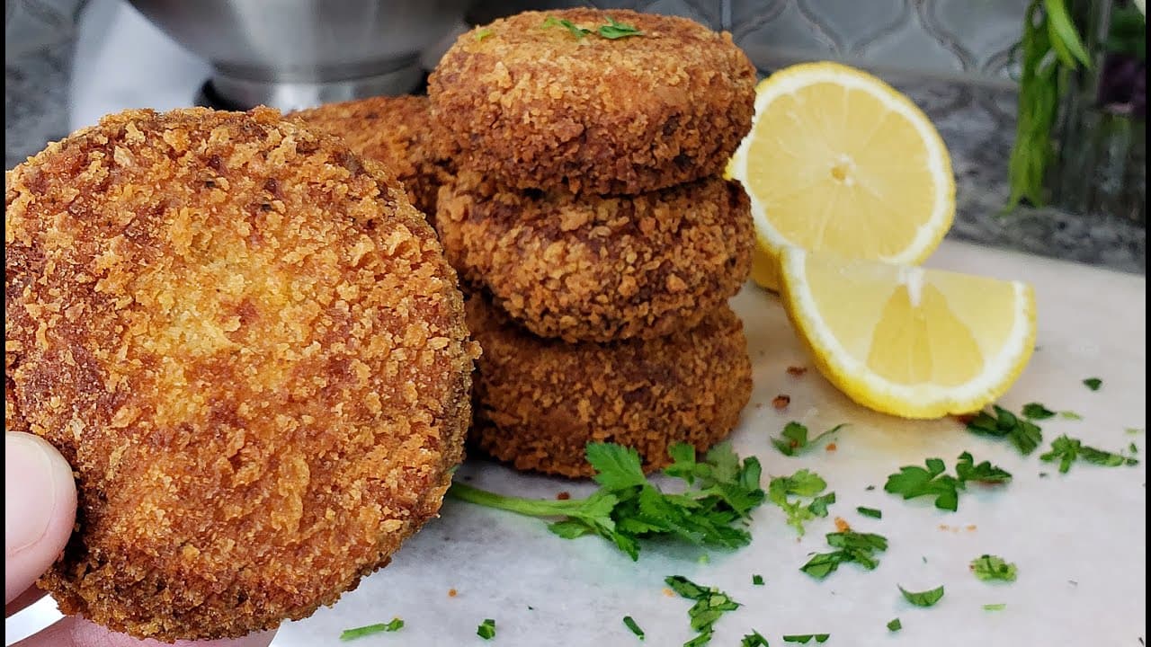 Fried Salmon Cakes