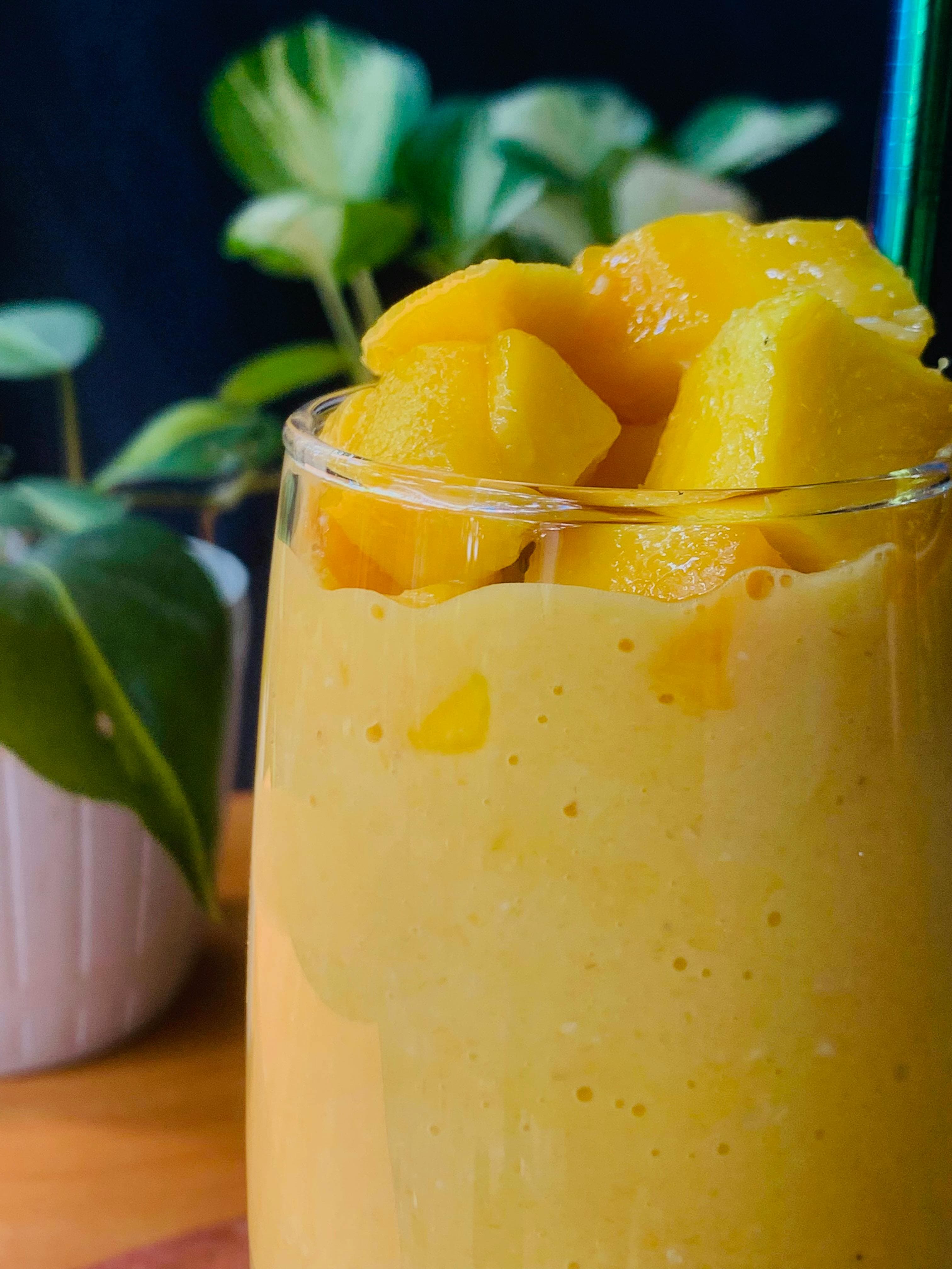 Mango Turmeric Smoothie