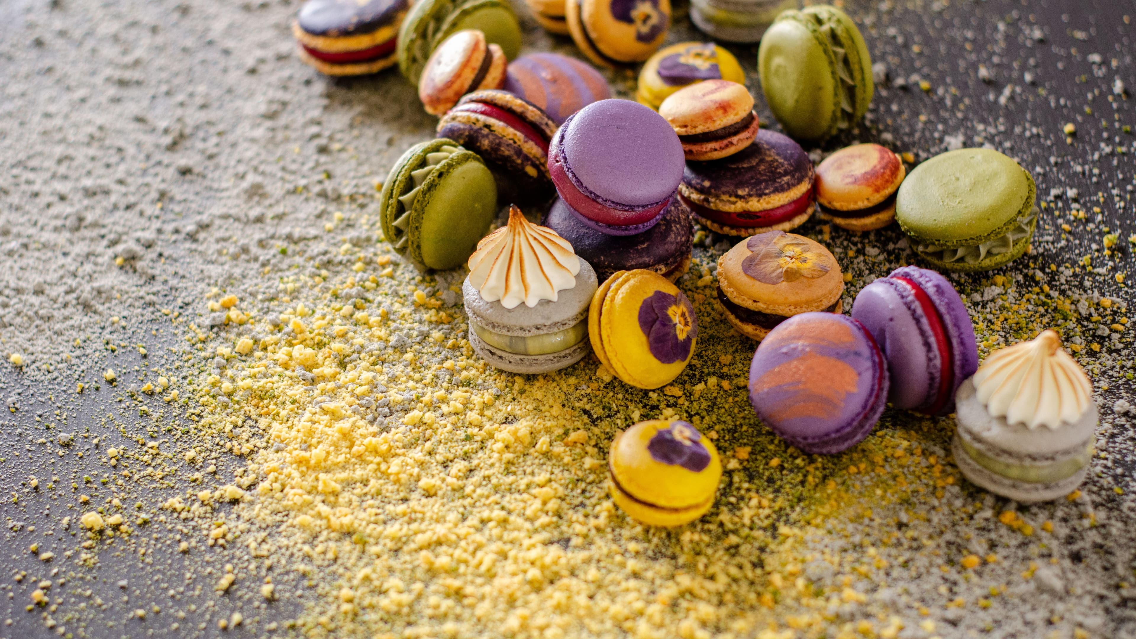 Matcha White Chocolate Macaron