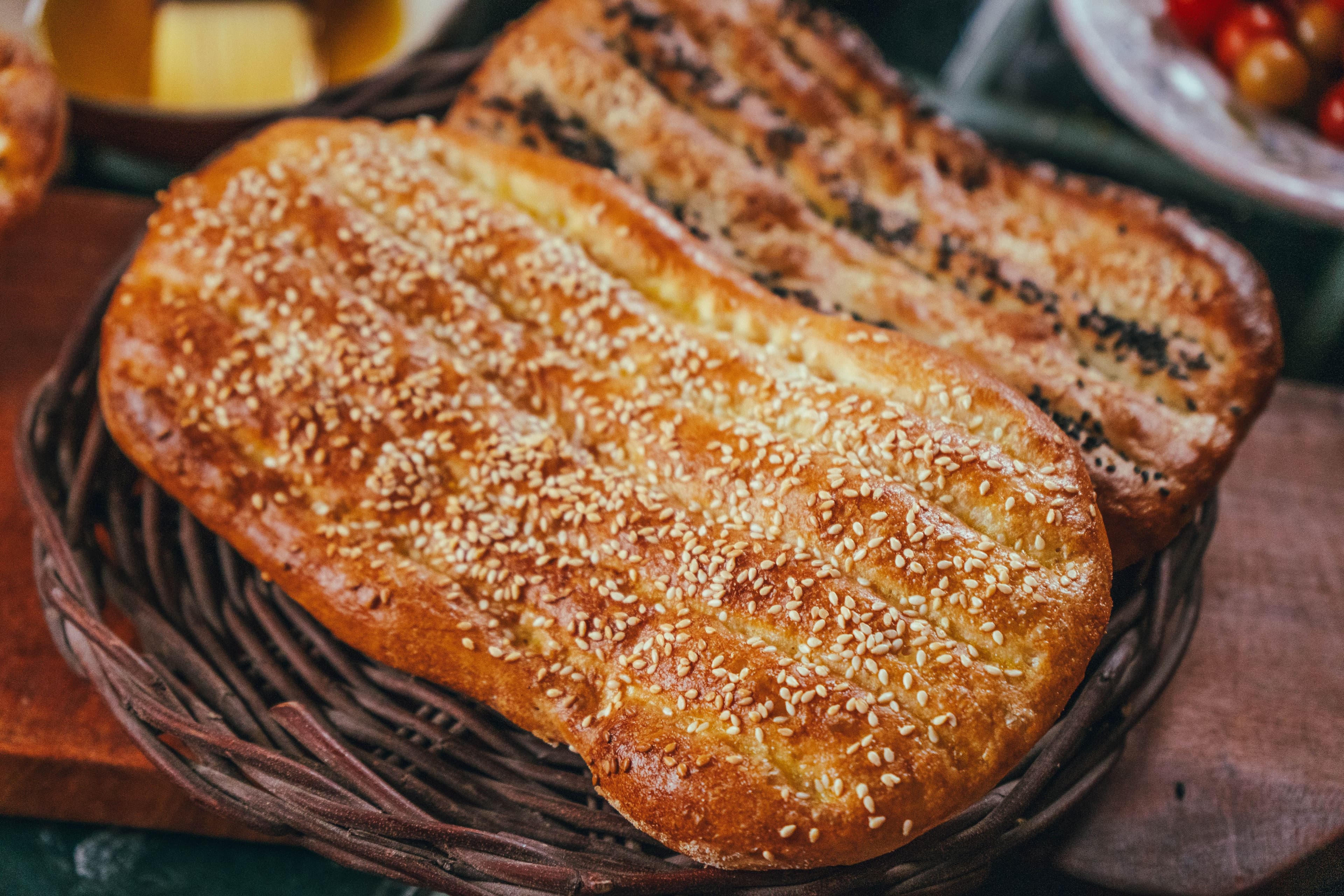 Naan-e Barbari (Sesame Flatbread)