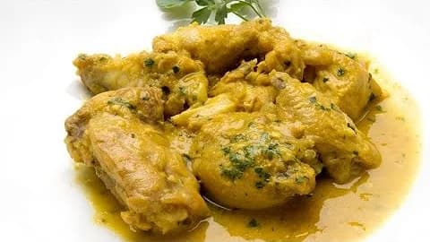 Pollo en pepitoria