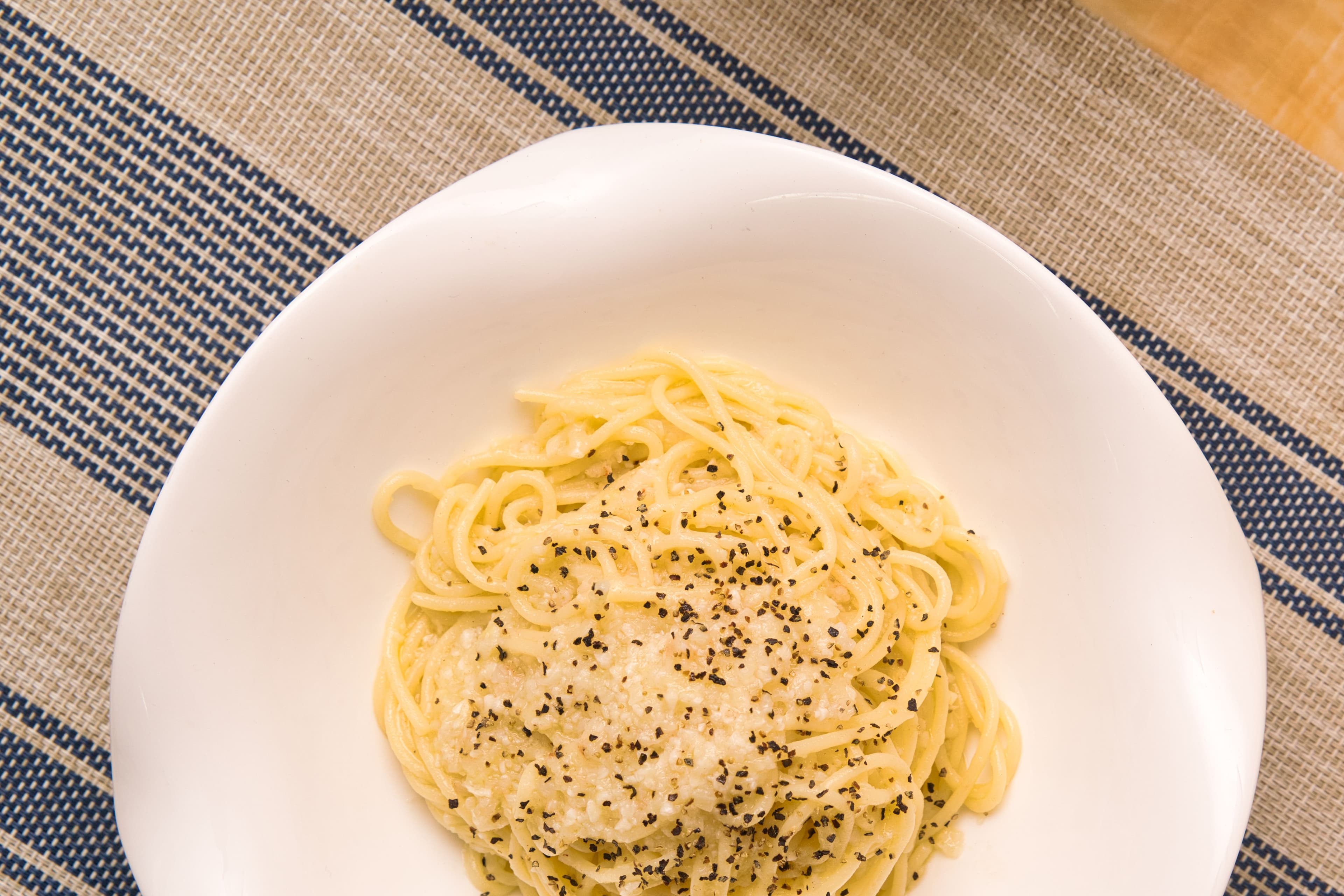 Spaghetti Squash Cacio e Pepe