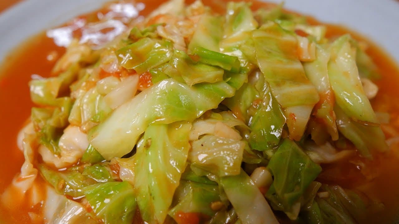 Stir Fried Cabbage and Tomatoes