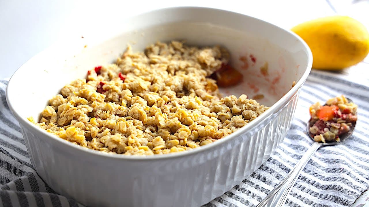 Strawberry Mango Crumble