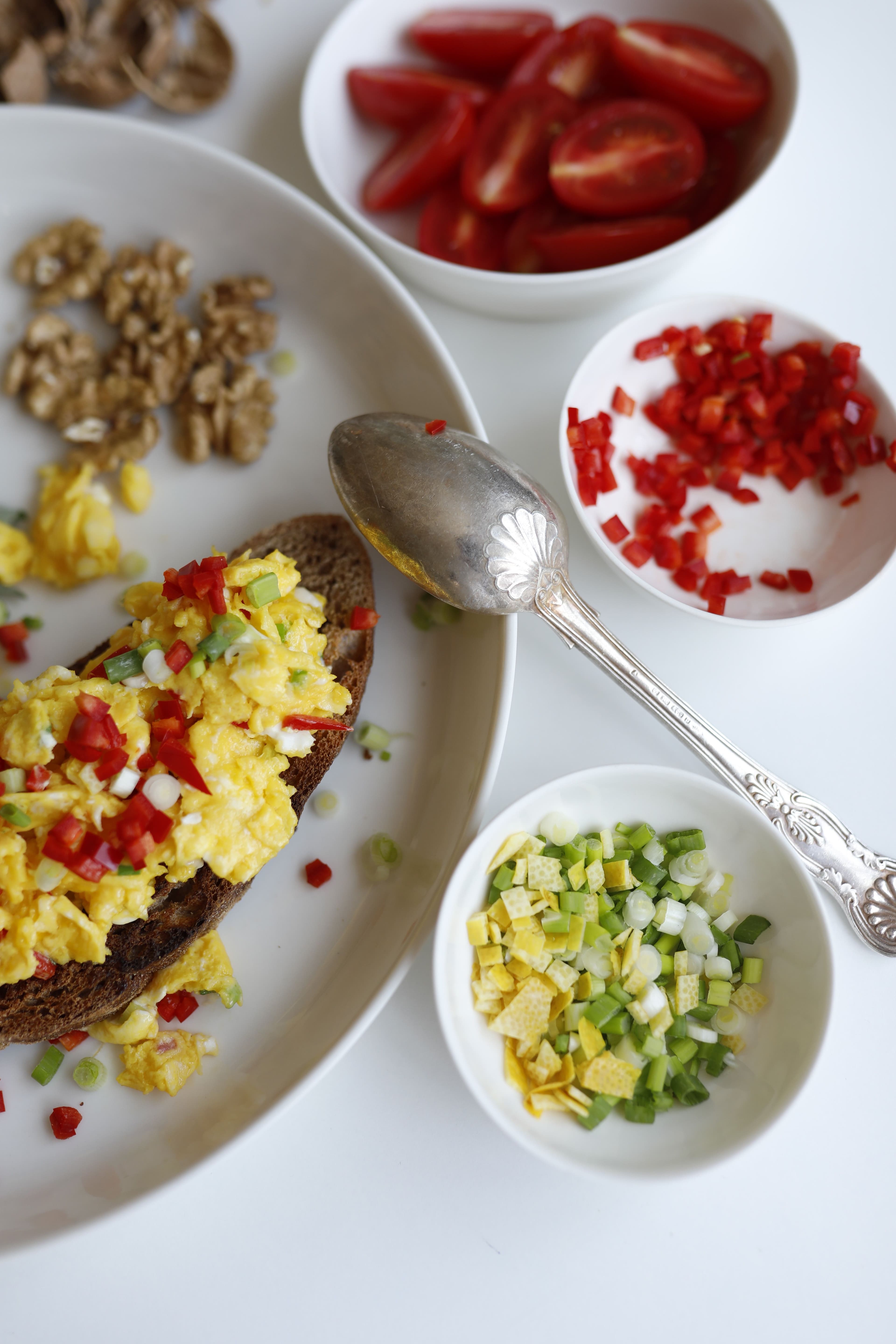Turmeric Scrambled Eggs