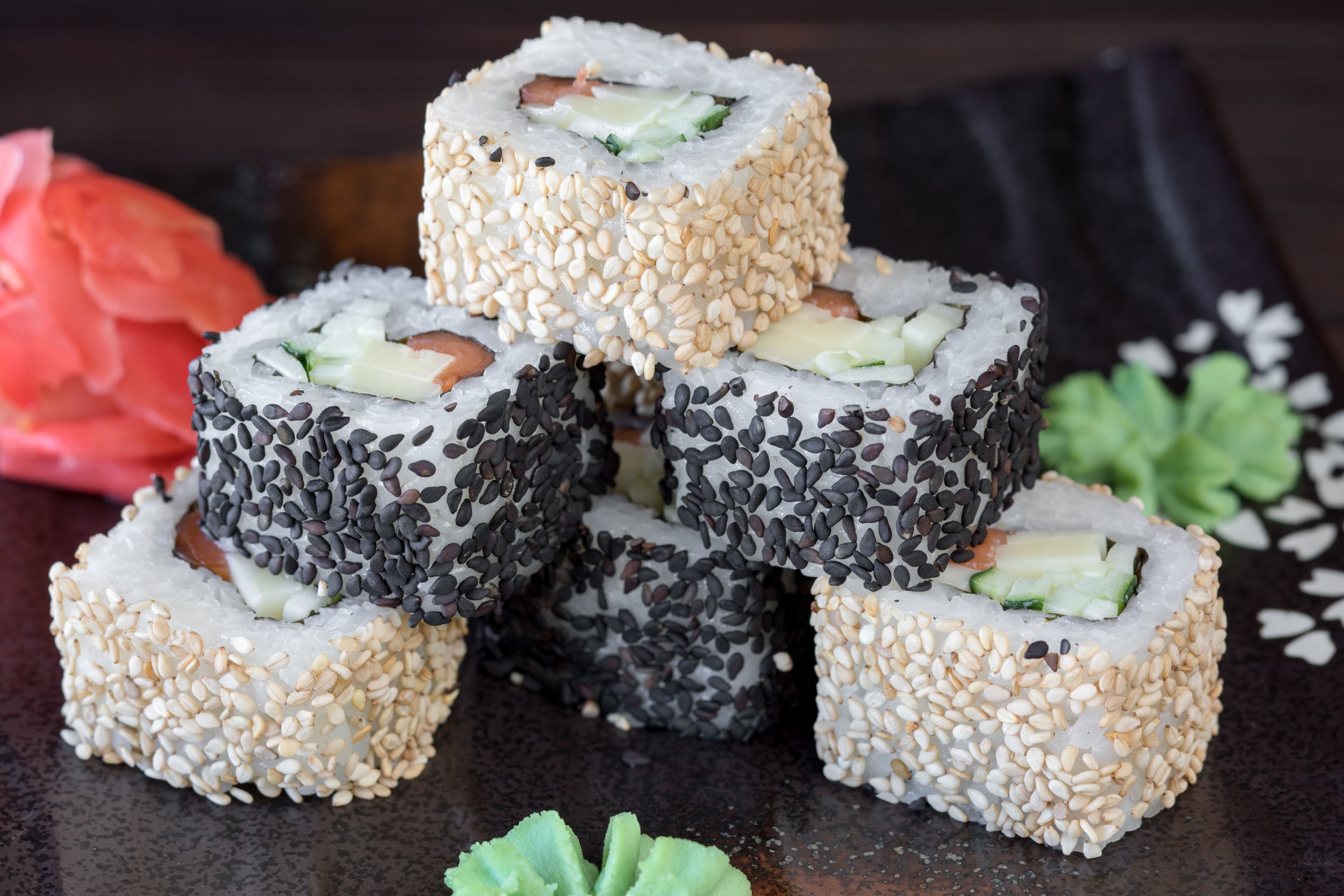 Uramaki (Inside-Out Roll)