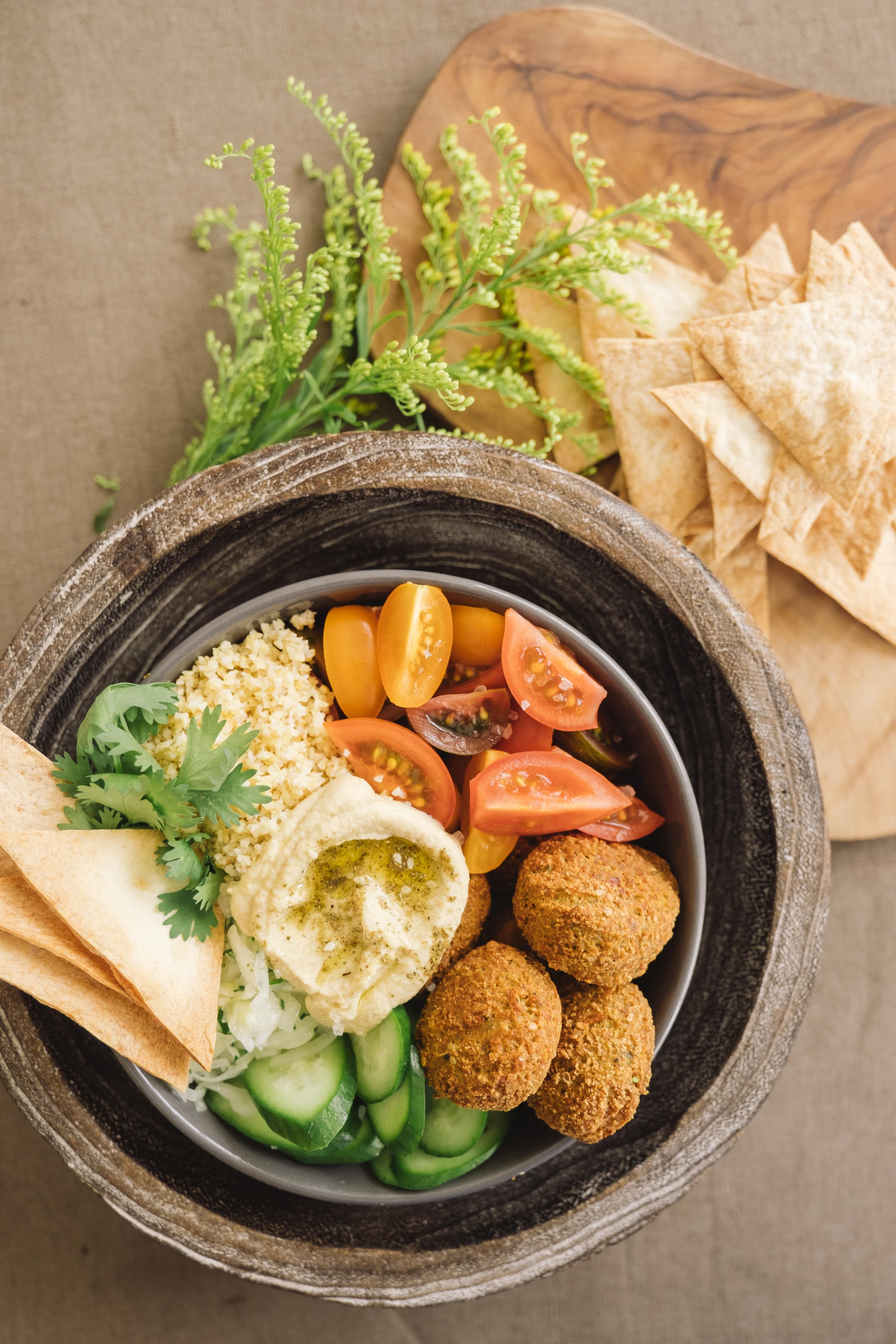 Mediterranean Hummus Bowl